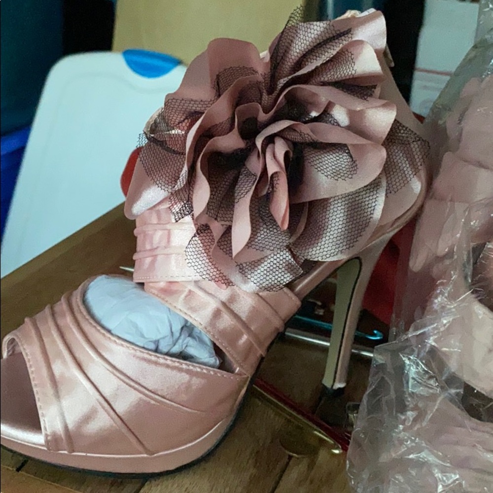 Pink heels